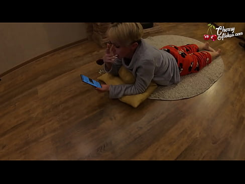 ❤️ Bionda pazza che succhia un enorme cazzo e ci rimbalza sopra - Sesso anale Video di sesso al it.hqpornvideos.ru ❌❤